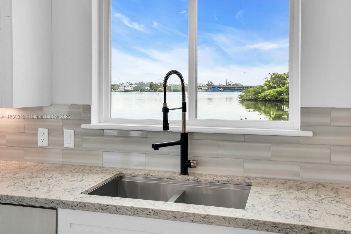 Interior, Kitchen, Water
