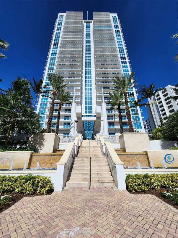 Exterior, Facade, Condo Building