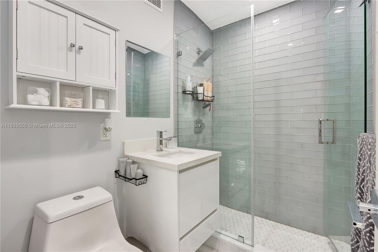 Bathroom, Glass Shower, Interior