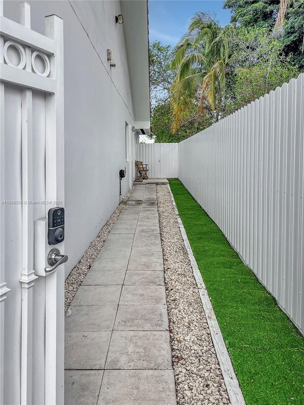Backyard, Exterior