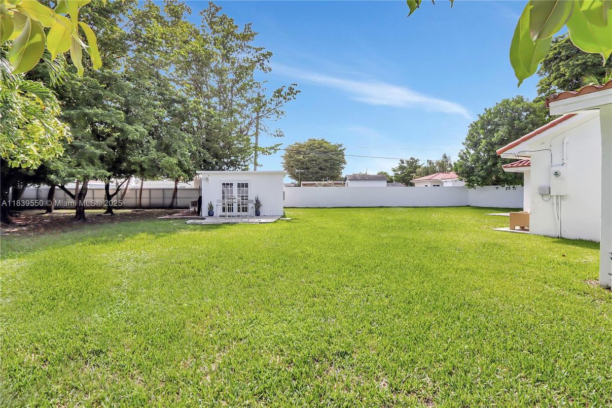 Backyard, Exterior