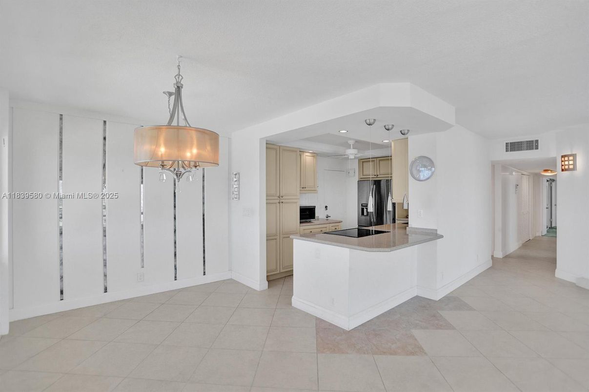 Interior, Kitchen, Pendant Lights, Recessed Lighting