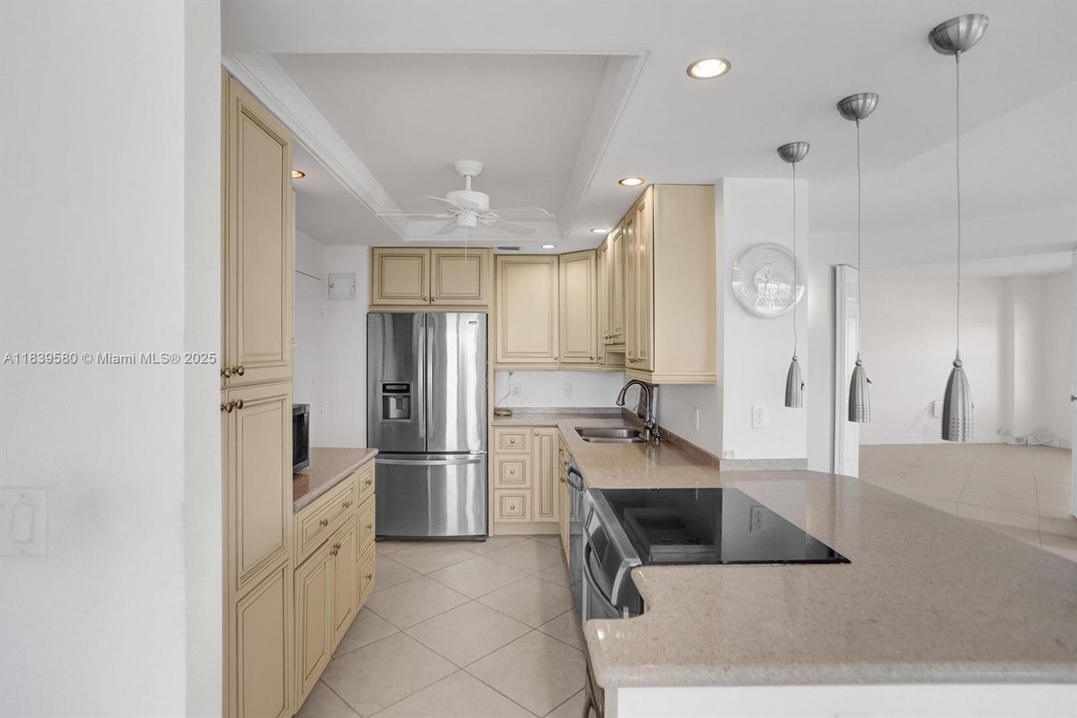 Interior, Kitchen, Pendant Lights, Recessed Lighting, Stainless Steel Appliances
