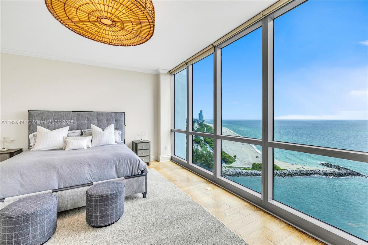 Bedroom, Interior, Water, Wood Texture Flooring