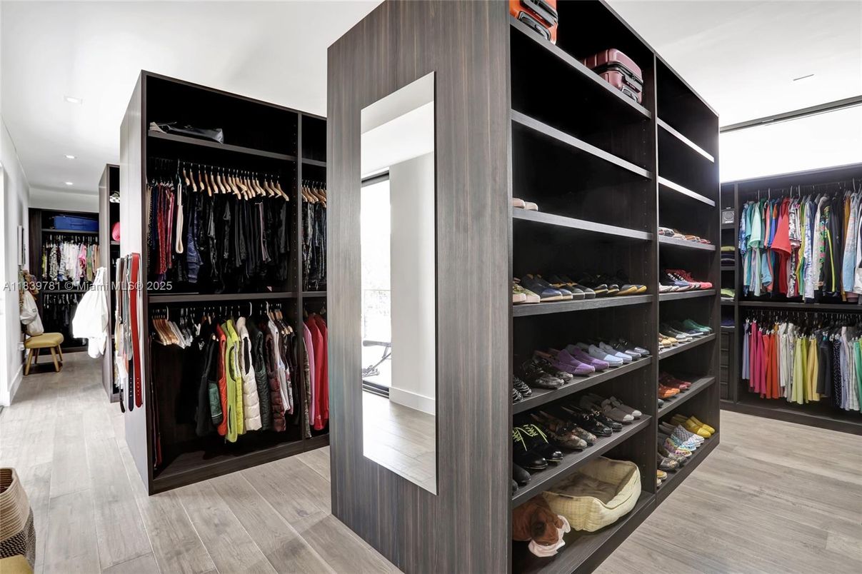 Interior, Recessed Lighting, Walk-in Closets, Wood Texture Flooring