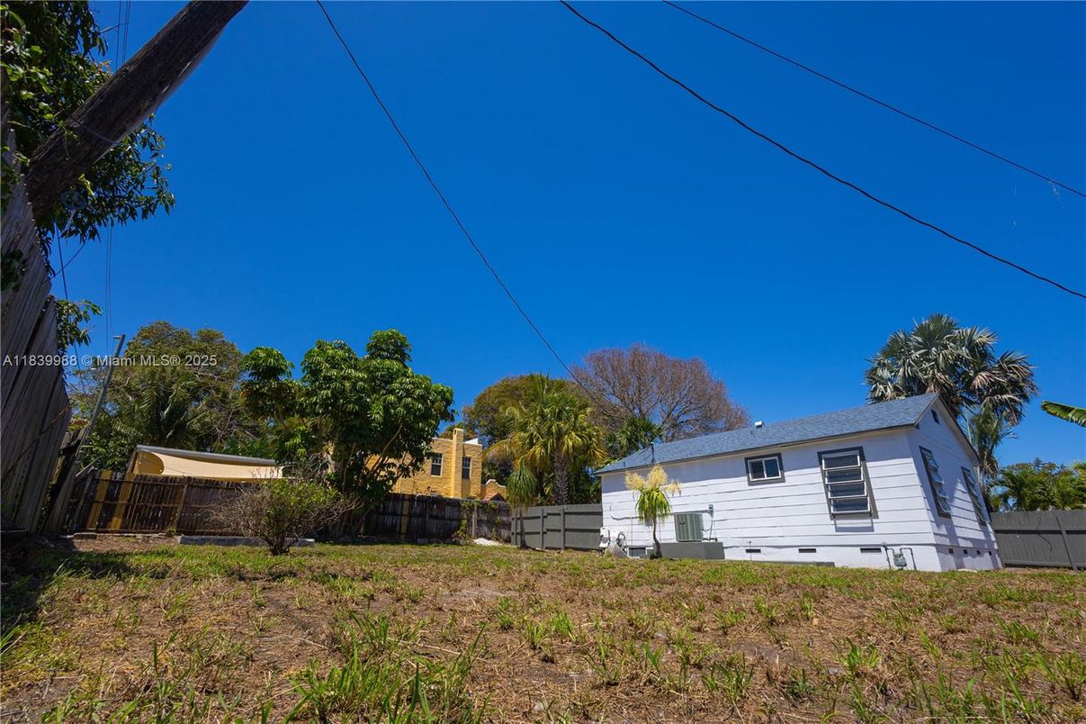 Backyard, Exterior