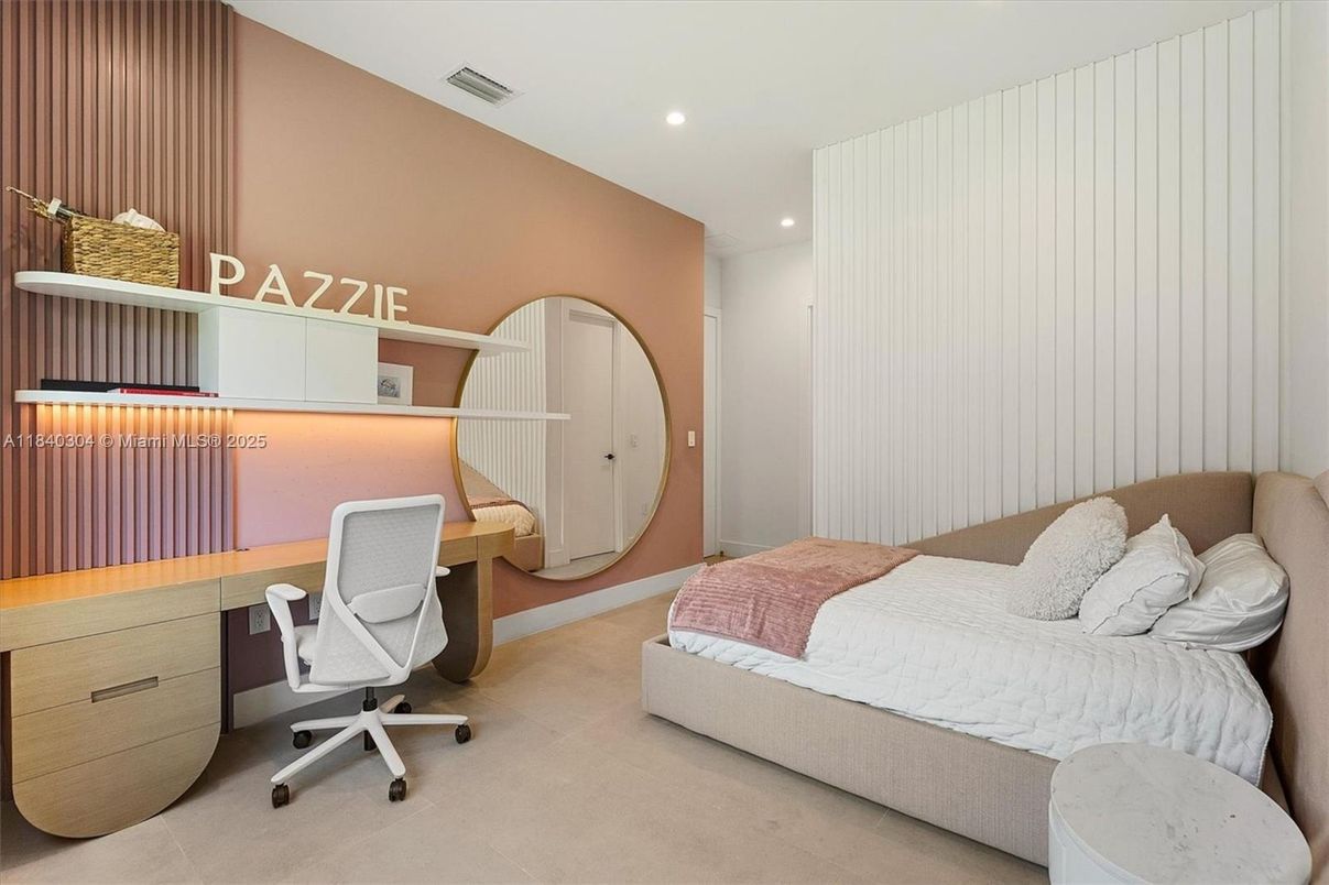 Bedroom, Home Office, Interior, Recessed Lighting