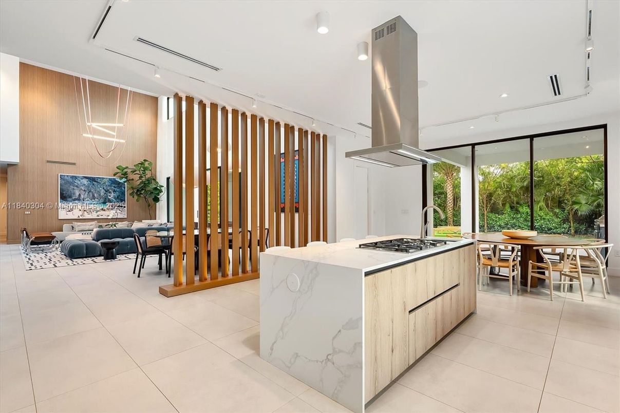 Dining room, Interior, Kitchen, Recessed Lighting