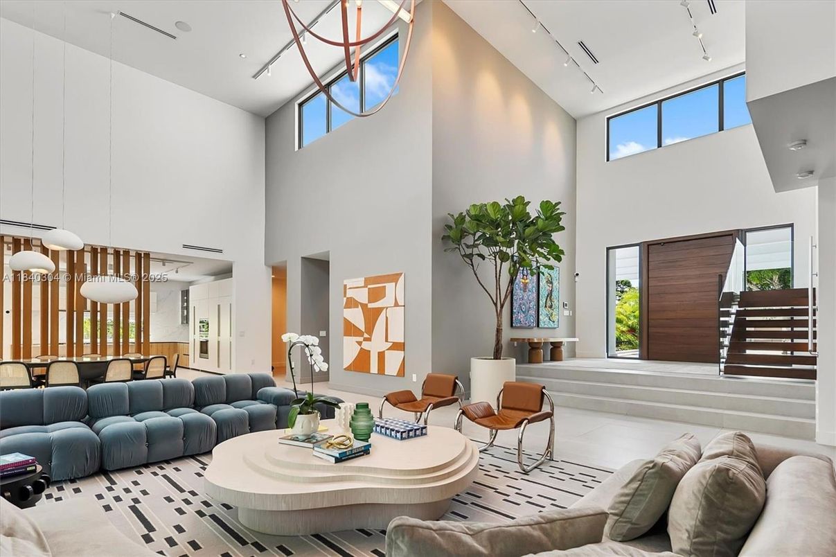 Interior, Living room, Pendant Lights, Recessed Lighting