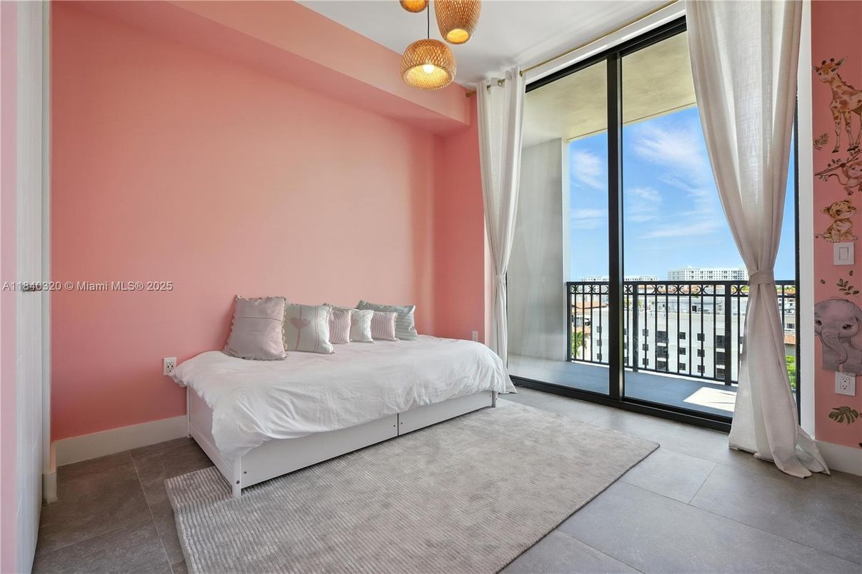 Bedroom, Interior, Pendant Lights, Water