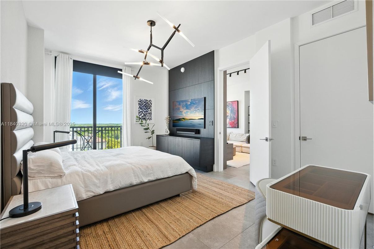 Bedroom, Interior, Pendant Lights, Water
