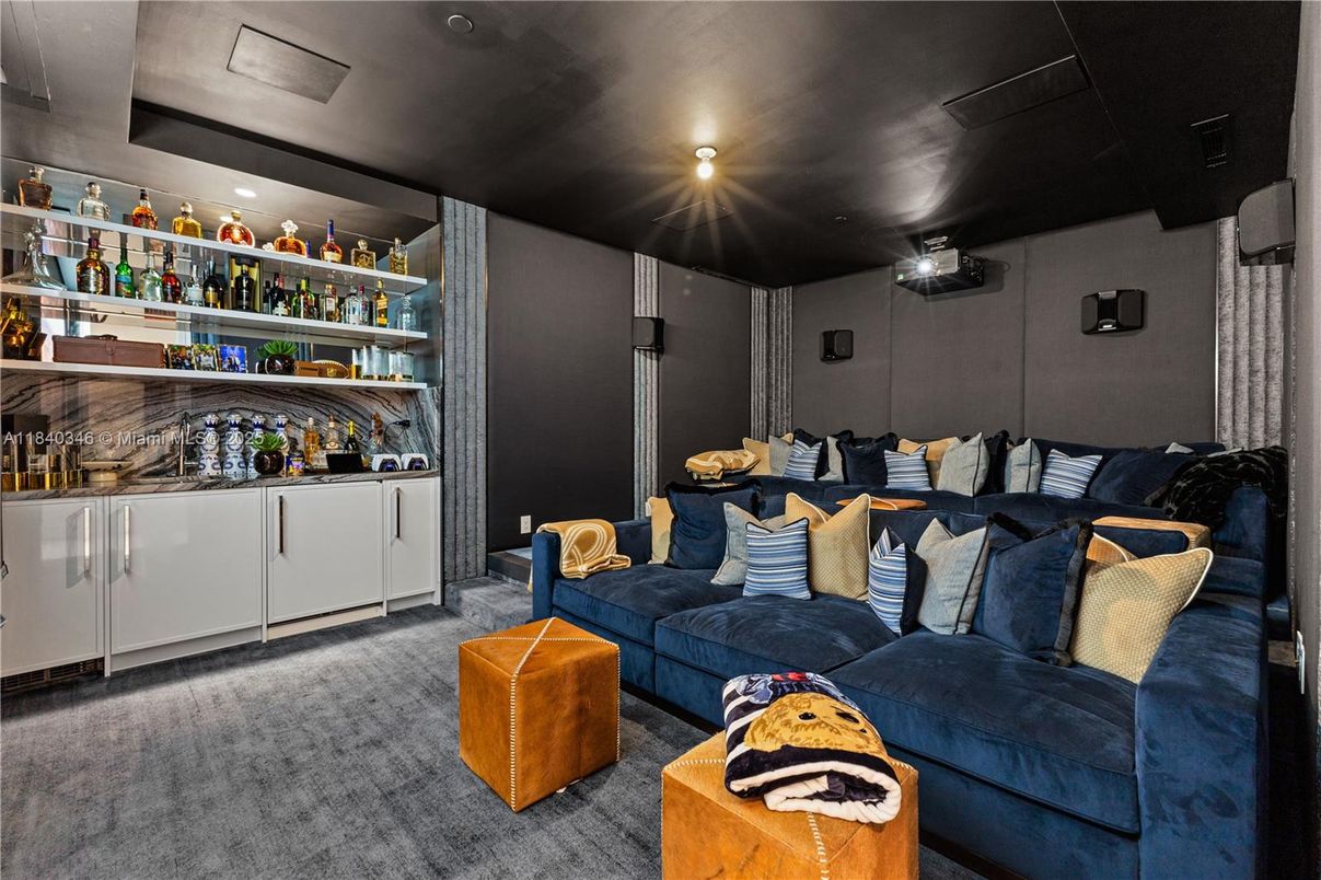 Interior, Living room, Projection Screen, Recessed Lighting, Theatre Room