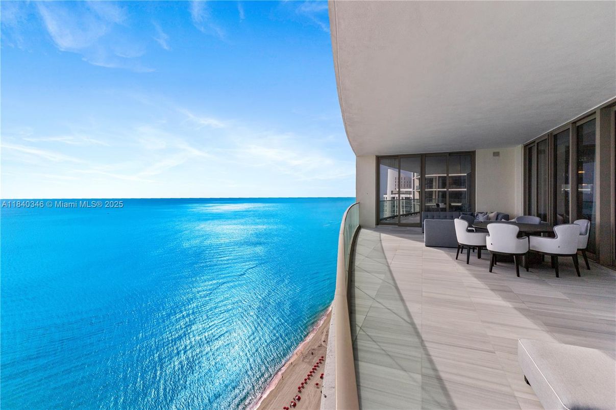 Water, Exterior, Pool, Other