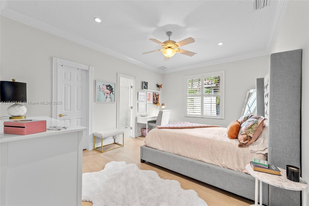 Bedroom, Interior, Recessed Lighting, Wood Texture Flooring