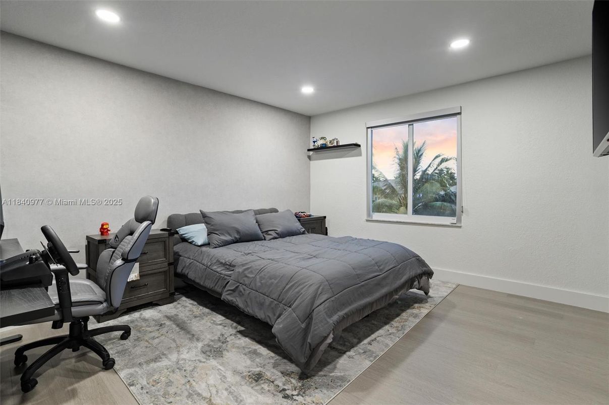 Bedroom, Home Office, Interior, Recessed Lighting, Wood Texture Flooring