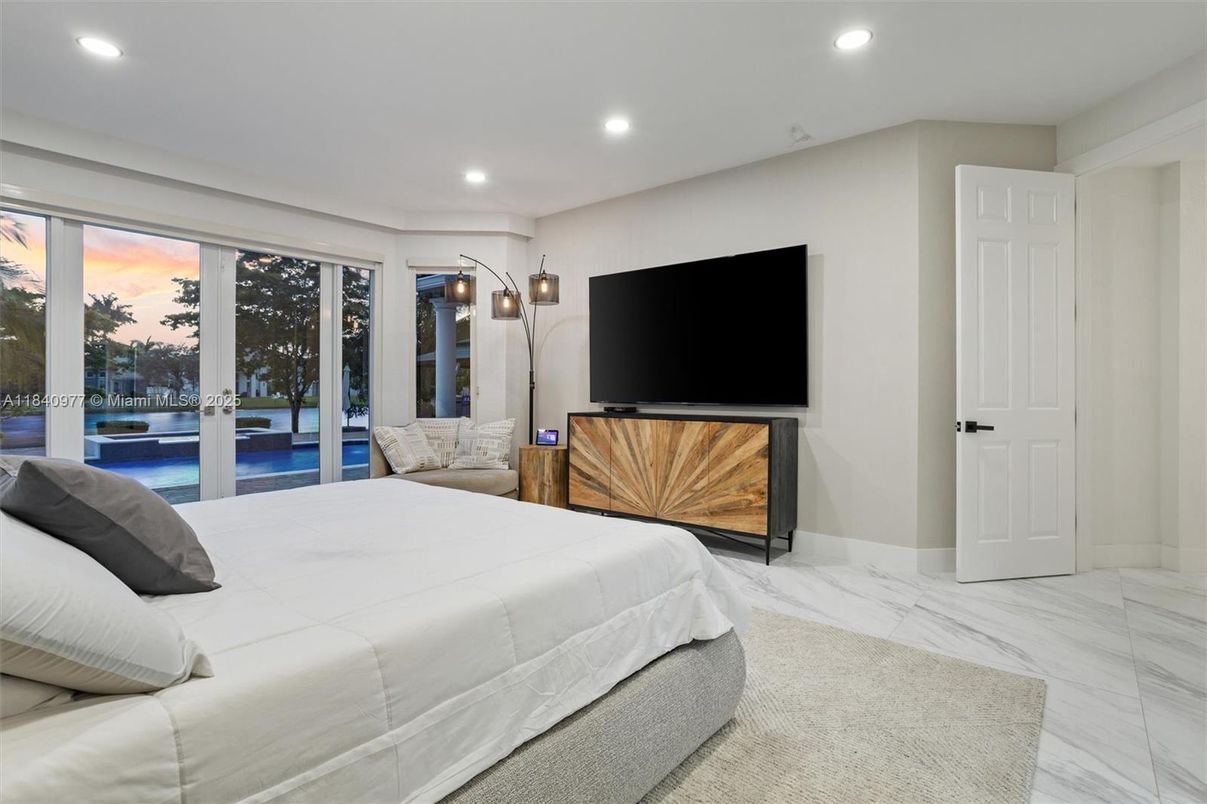 Bedroom, Interior, Marble, Recessed Lighting