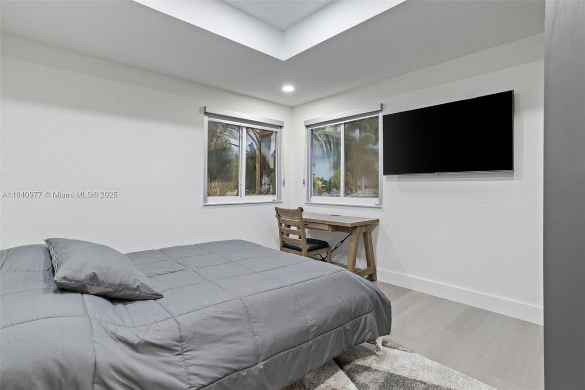 Bedroom, Home Office, Interior, Recessed Lighting, Wood Texture Flooring