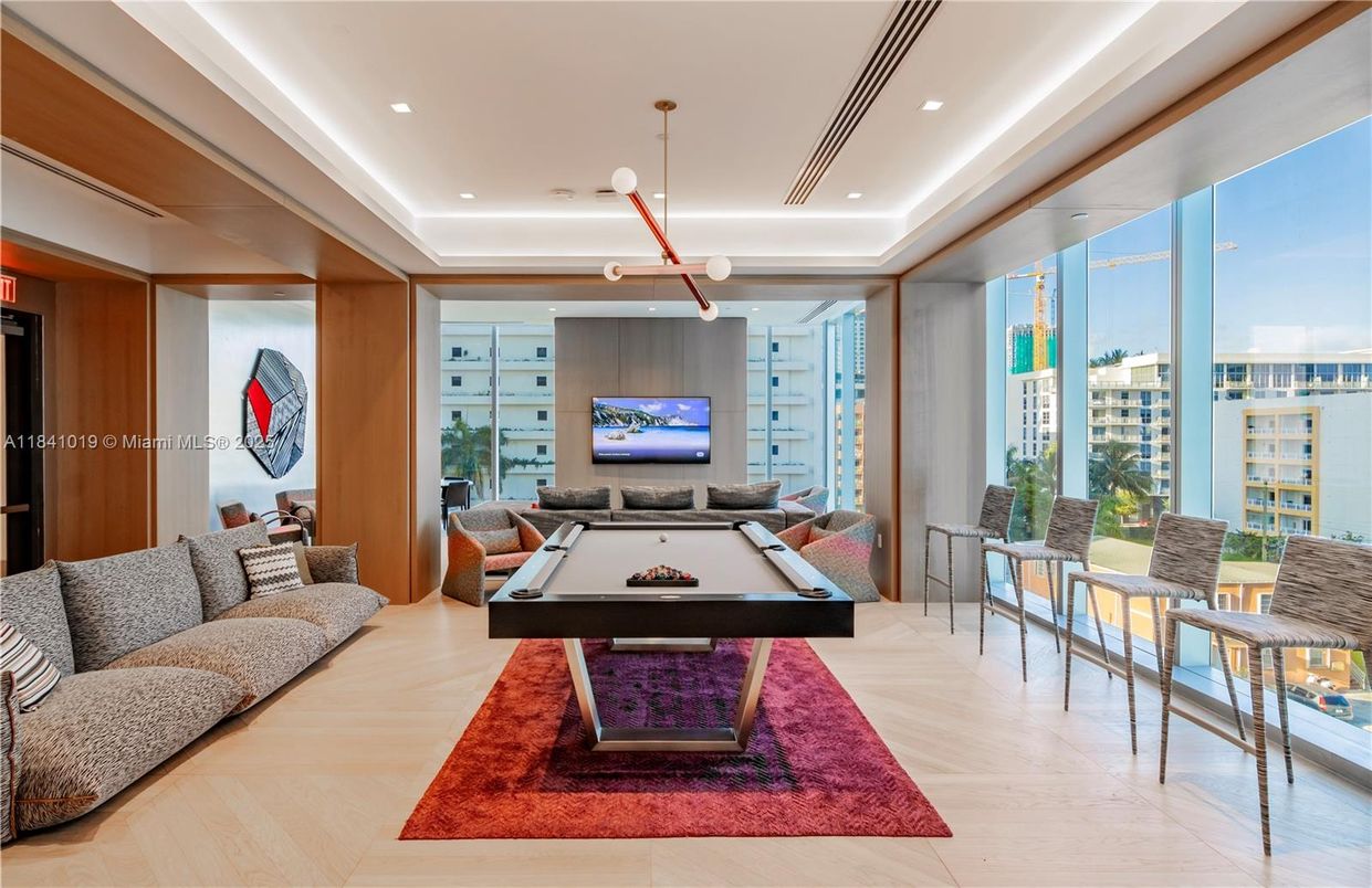 Billiard Table, Game Room, Interior, Living room, Pendant Lights, Recessed Lighting, Wood Texture Flooring