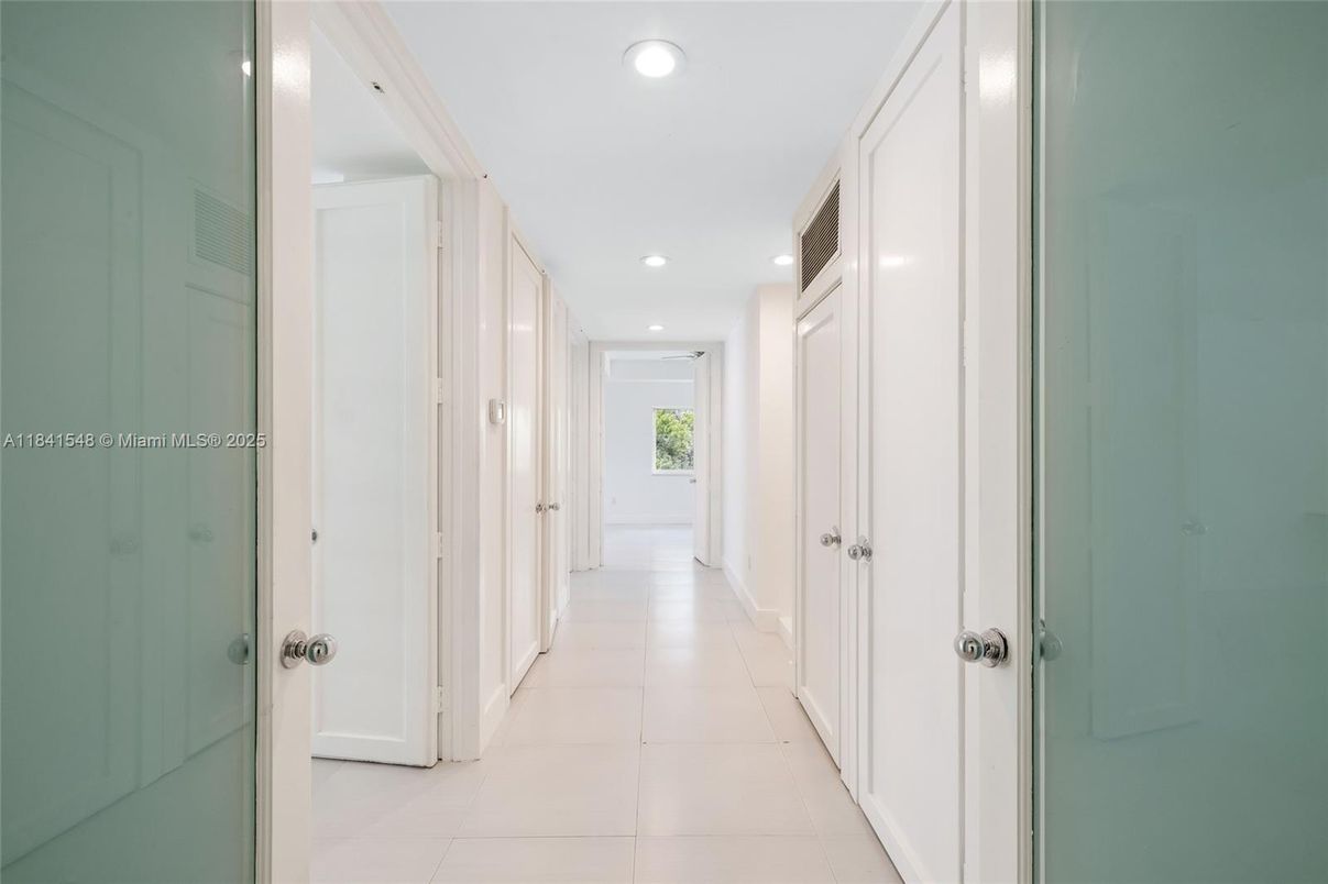 Interior, Recessed Lighting