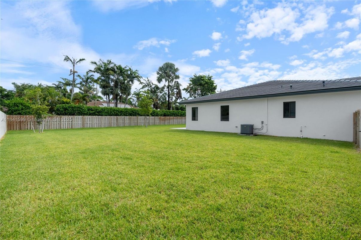 Backyard, Exterior