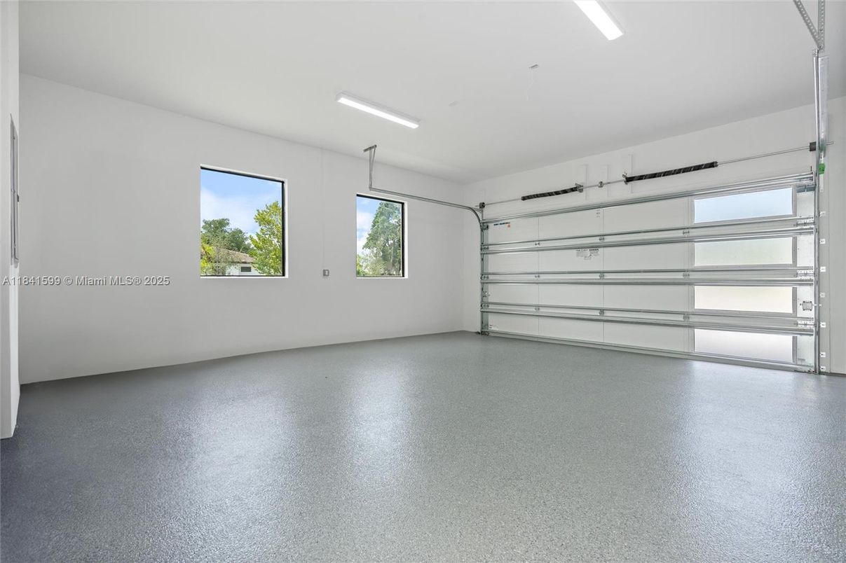 Garage, Interior