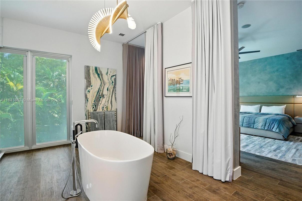 Bathroom, Bedroom, Free Standing Baths, Interior, Wood Texture Flooring