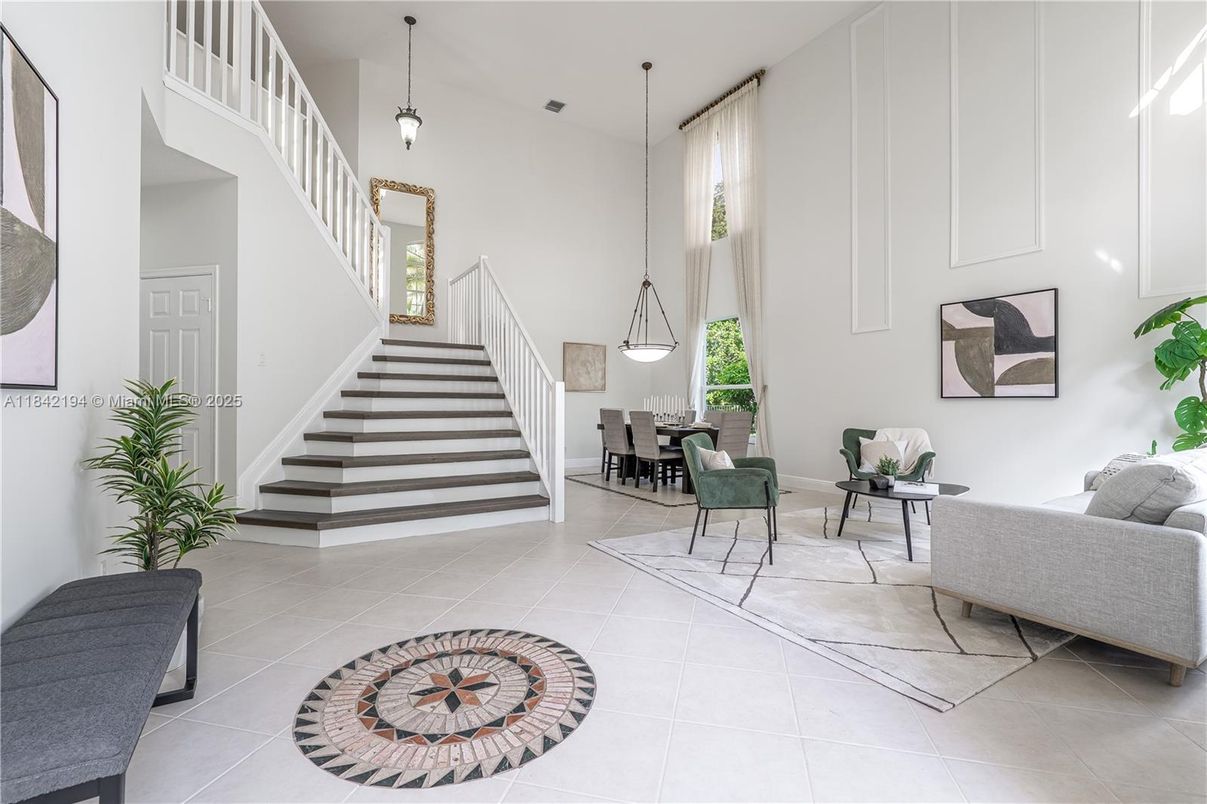 Dining room, Interior, Pendant Lights