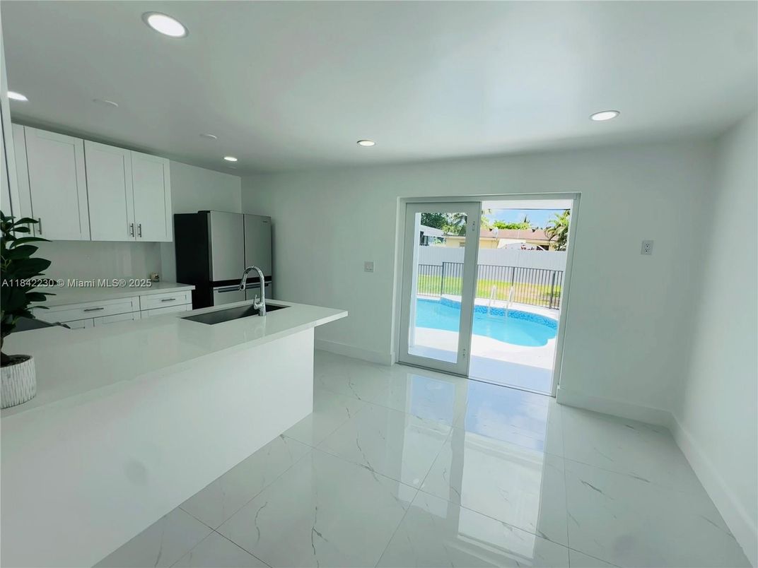 Interior, Kitchen, Marble, Recessed Lighting