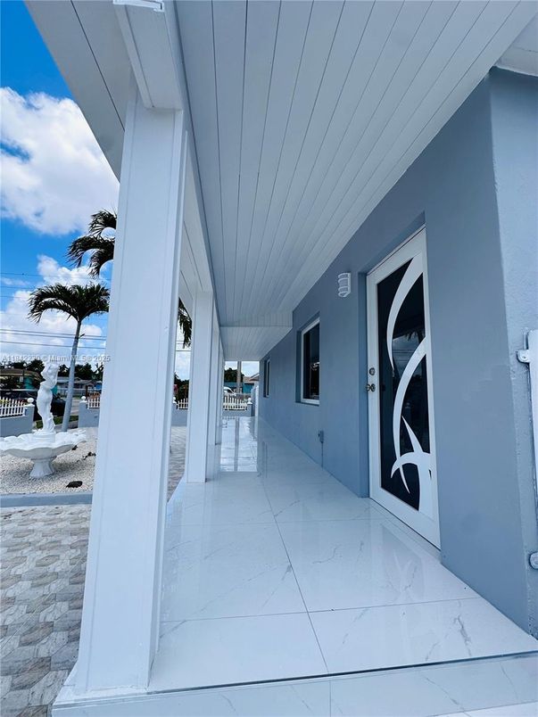 Exterior, Marble, Water