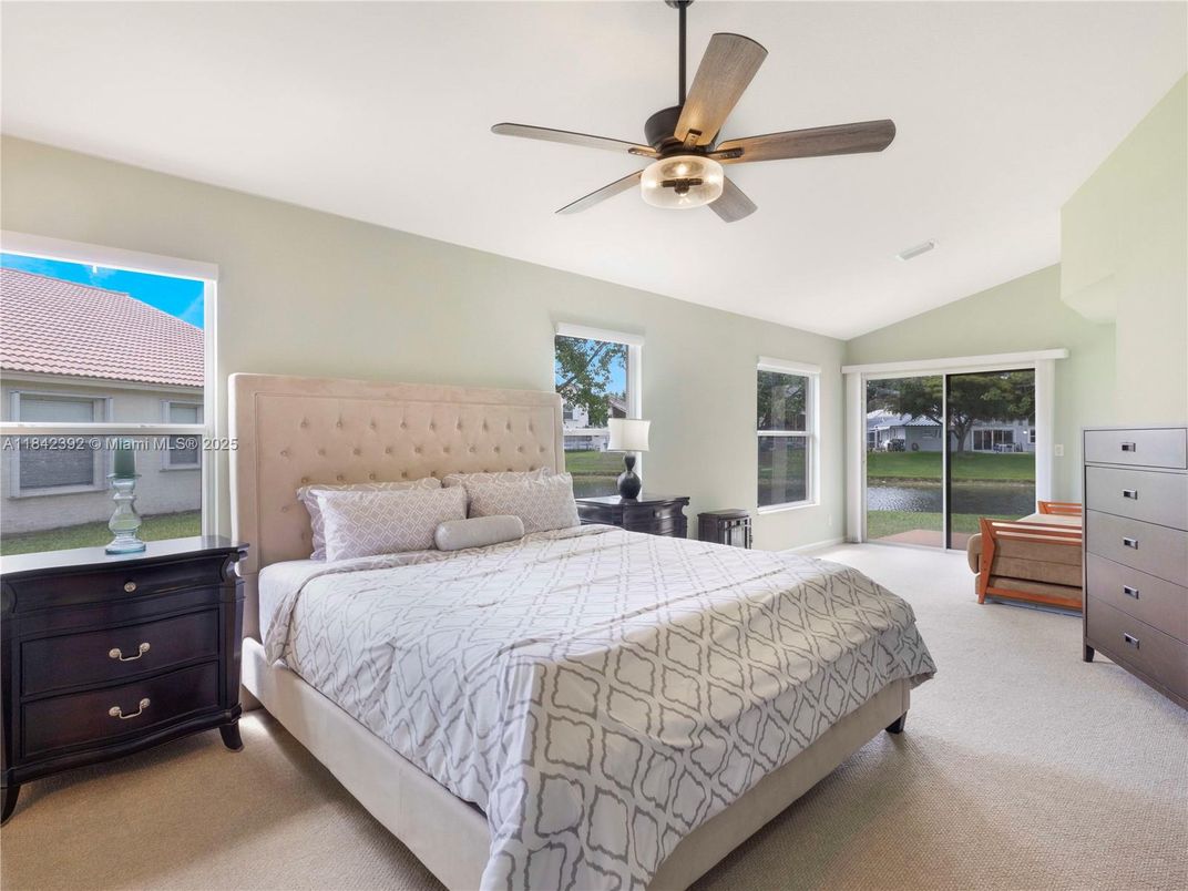 Bedroom, Interior, Water