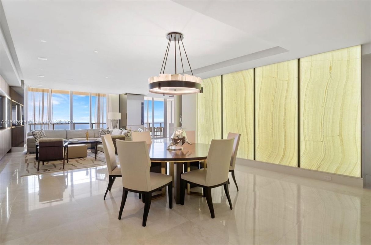 Chandelier, Dining room, Interior, Living room, Pendant Lights, Recessed Lighting, Water