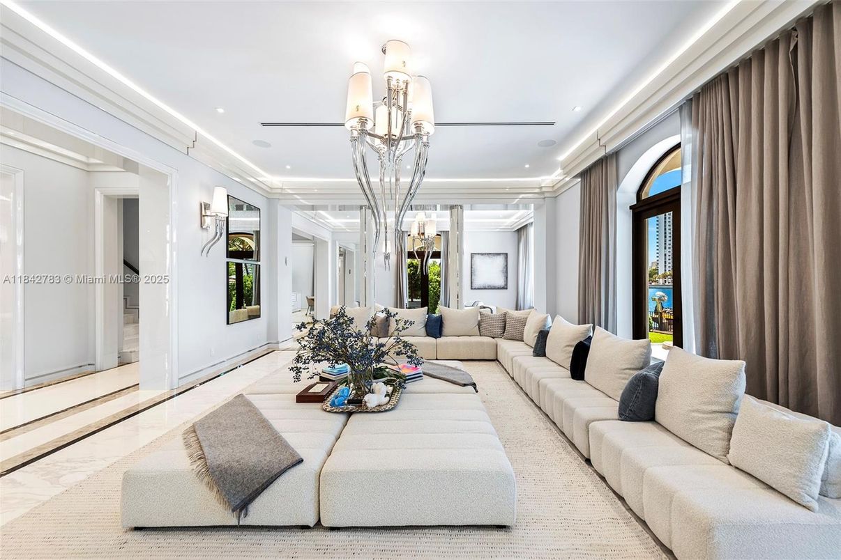 Chandelier, Interior, Living room, Recessed Lighting