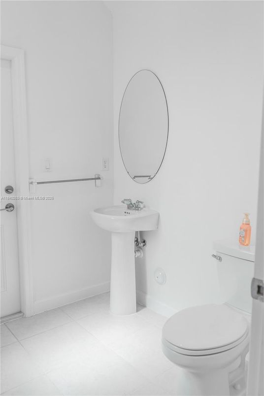 Bathroom, Interior