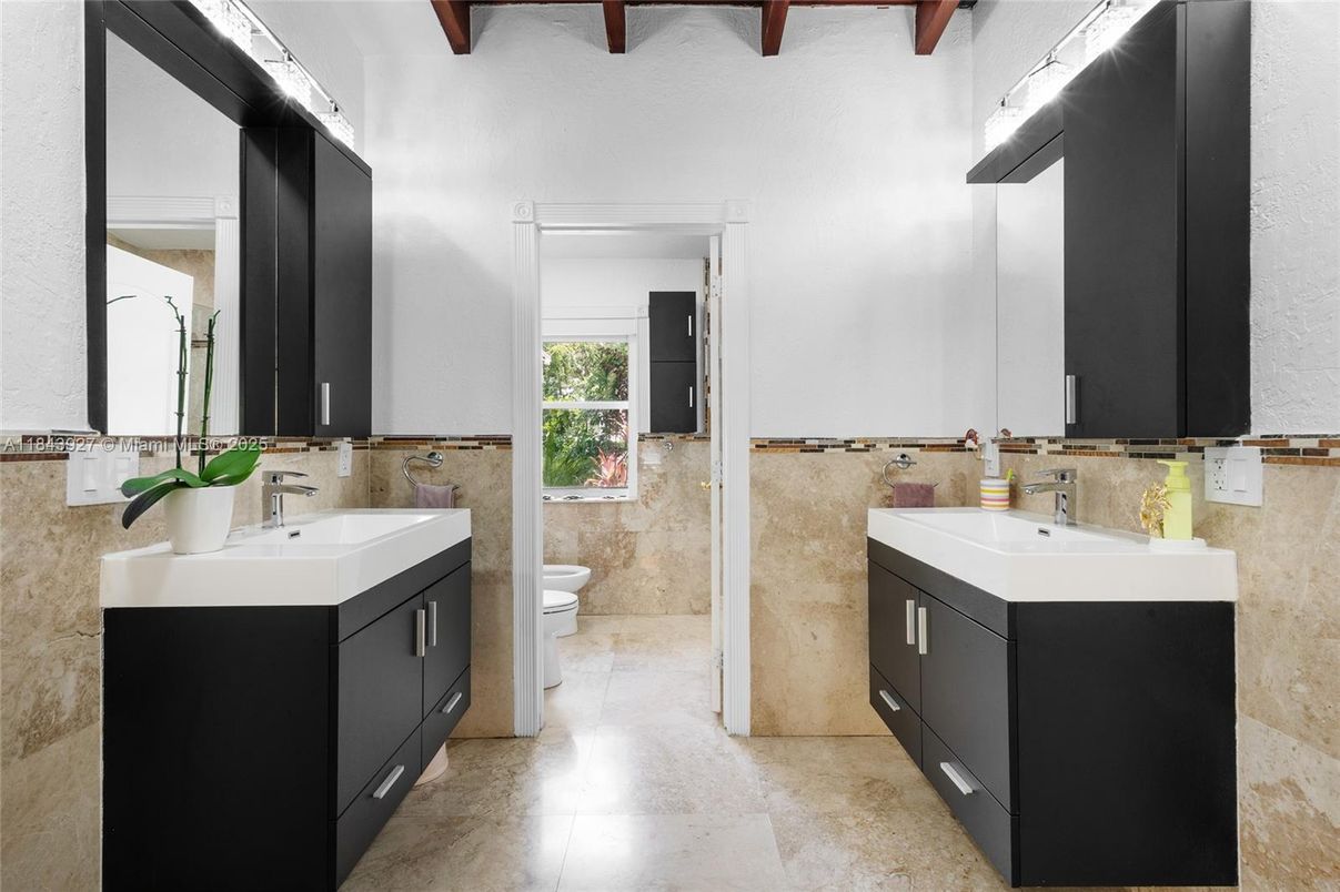 Bathroom, Dual Sink Vanities, Interior, Wooden Beams
