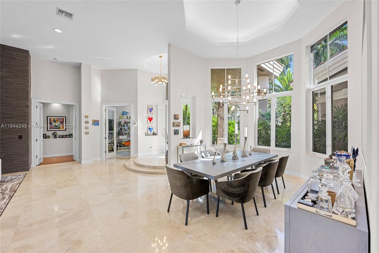 Chandelier, Dining room, Interior, Pendant Lights, Recessed Lighting