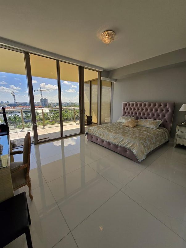 Bedroom, Interior, Water