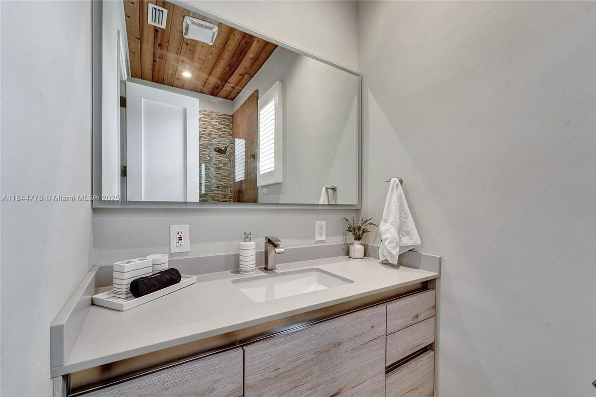 Bathroom, Interior, Recessed Lighting, Wooden Ceilings