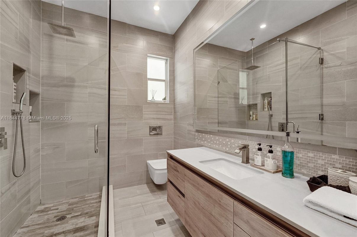 Bathroom, Dual Sink Vanities, Glass Shower, Interior, Recessed Lighting