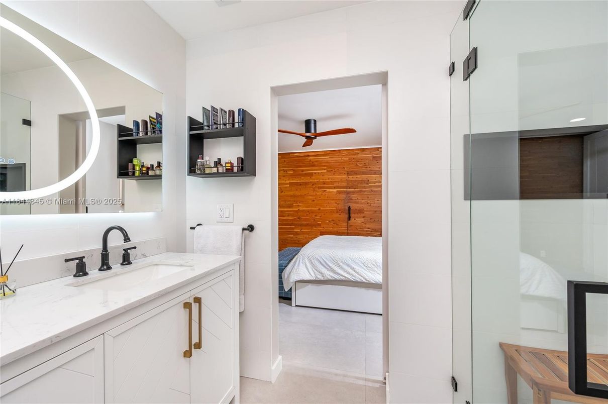 Bathroom, Bedroom, Interior, Recessed Lighting