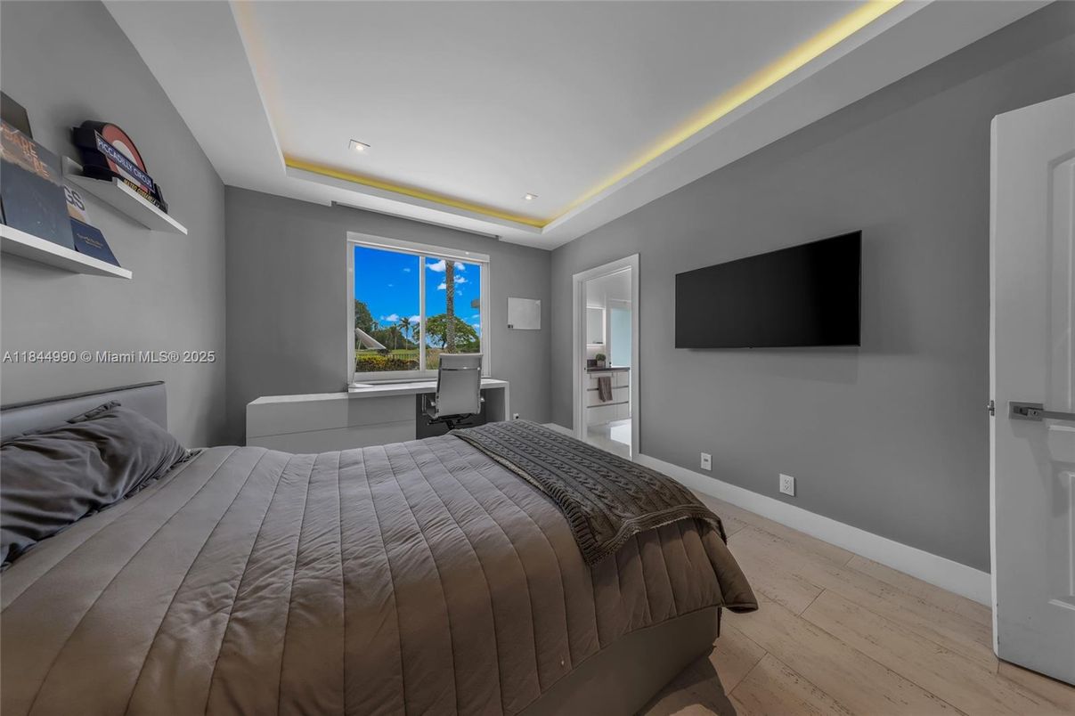 Bedroom, Interior, Recessed Lighting, Wood Texture Flooring