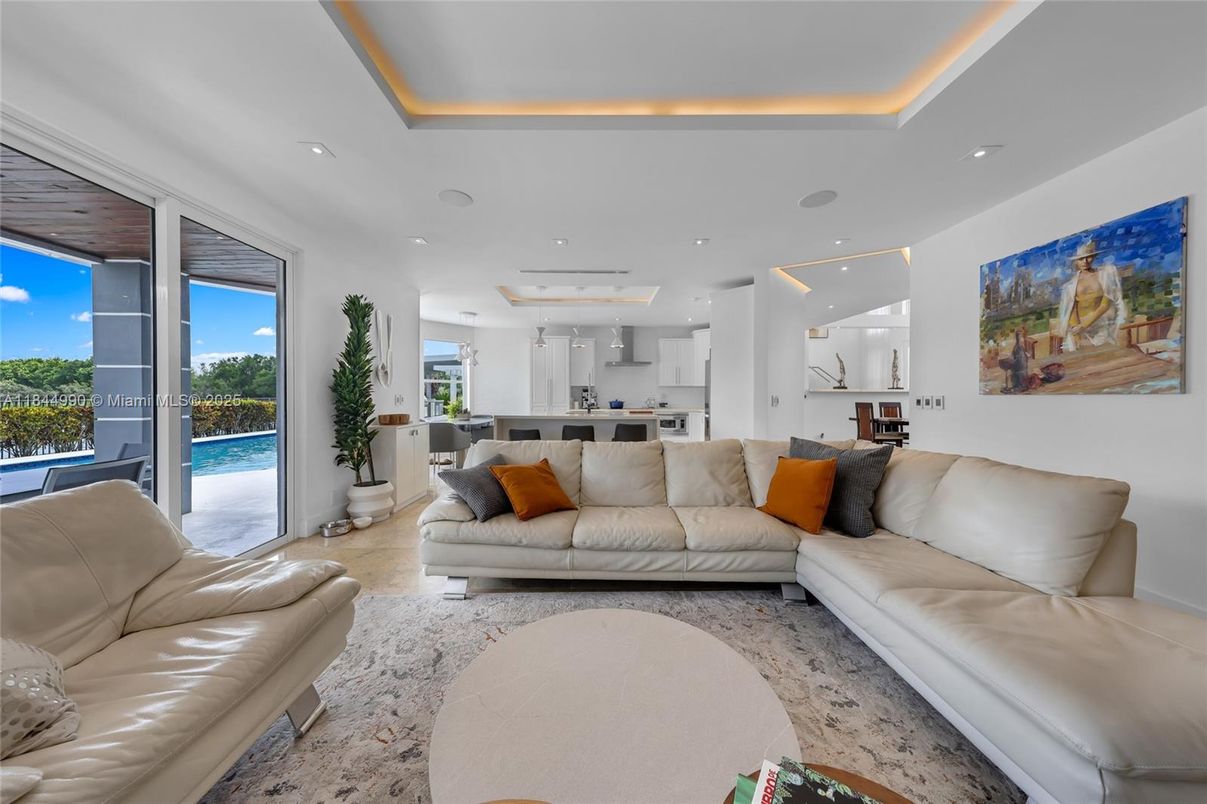 Interior, Kitchen, Living room, Recessed Lighting