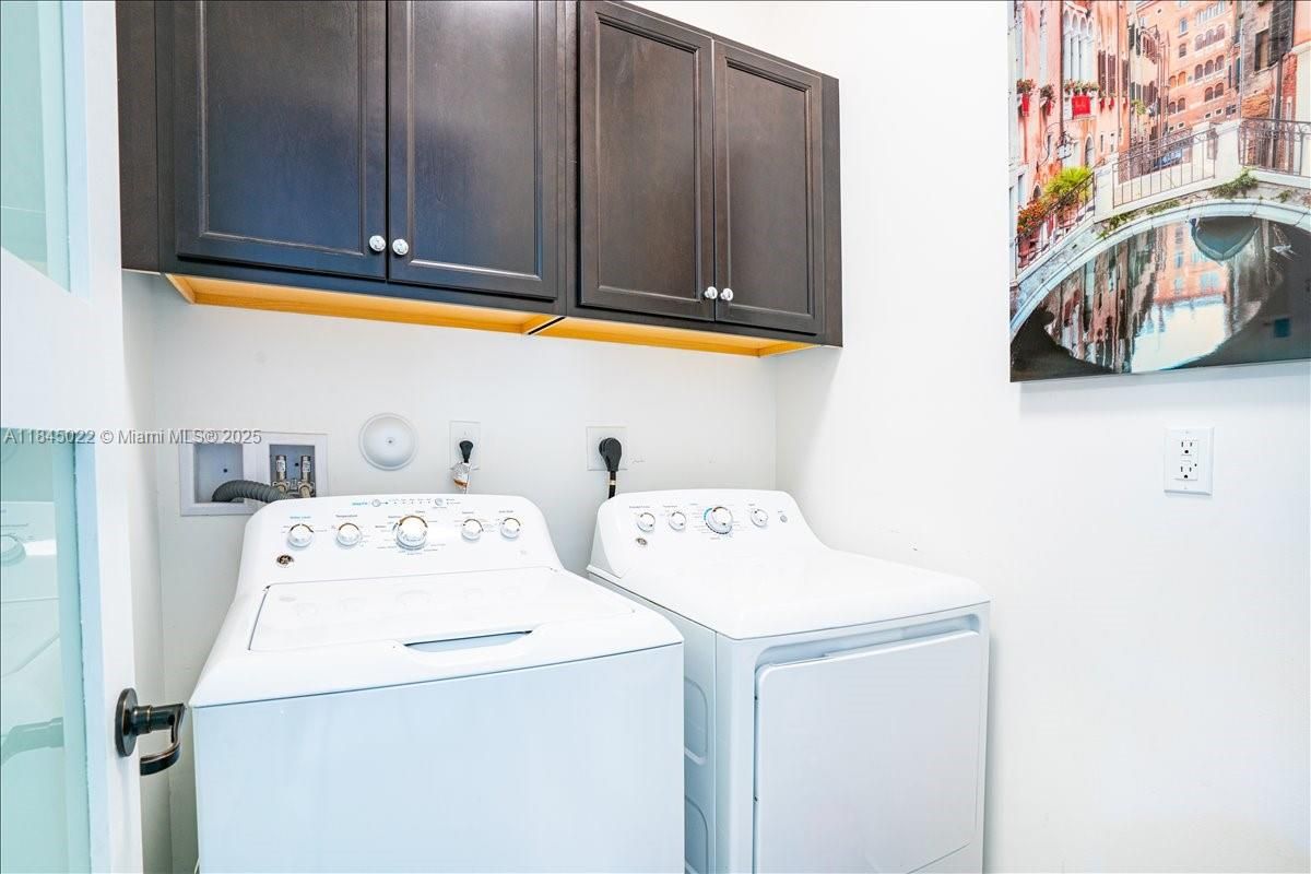 Interior, Washer