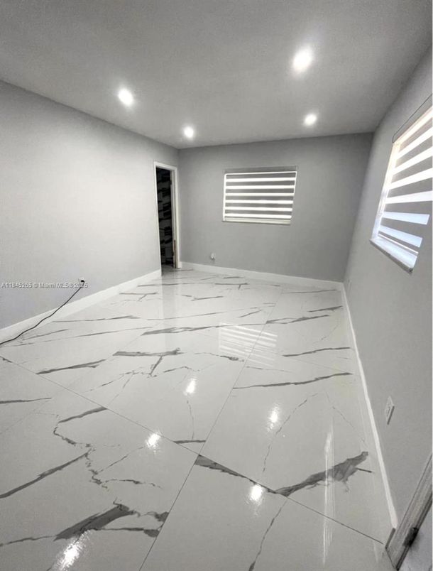 Empty room, Interior, Marble, Recessed Lighting