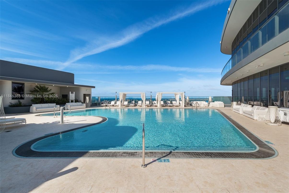 Exterior, Pool, Water