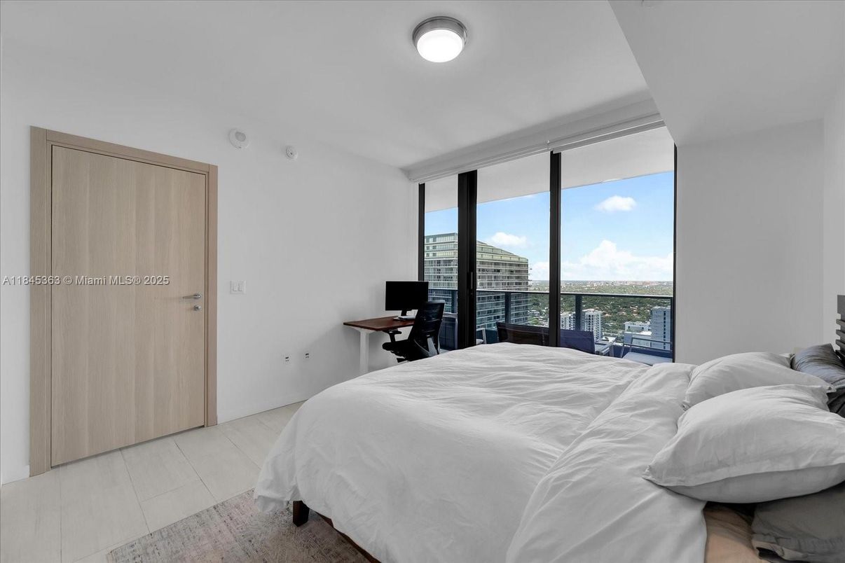 Bedroom, Interior, Water