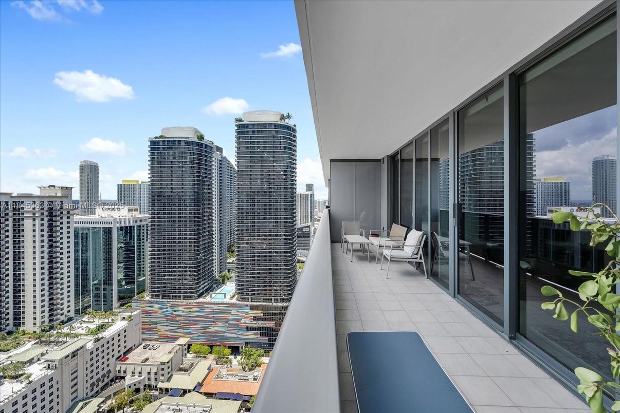 Exterior, Other, Skyline
