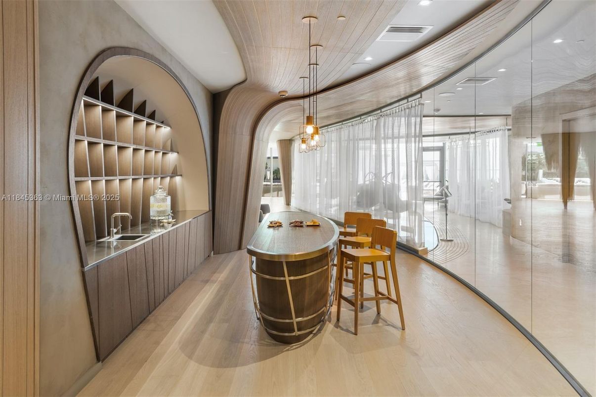 Interior, Pendant Lights, Recessed Lighting, Wood Texture Flooring