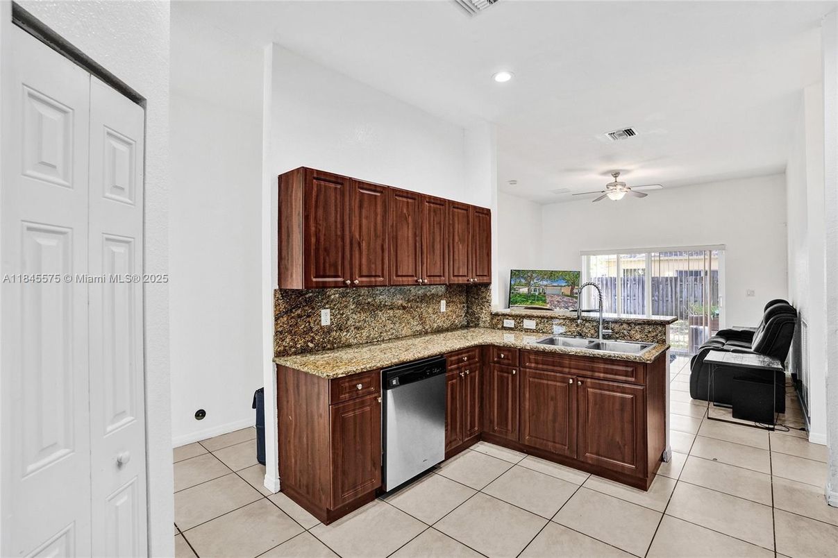 Interior, Kitchen, Recessed Lighting
