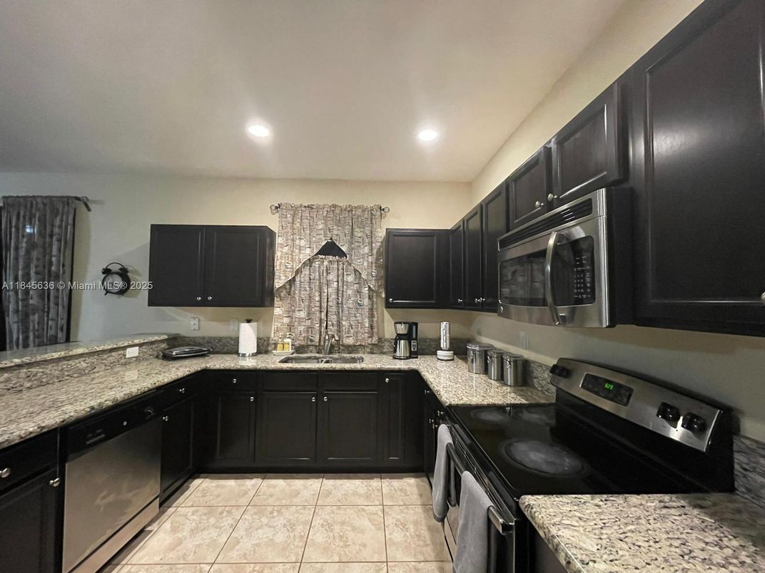 Interior, Kitchen, Recessed Lighting
