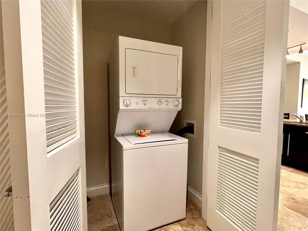 Interior, Utility Closets, Washer
